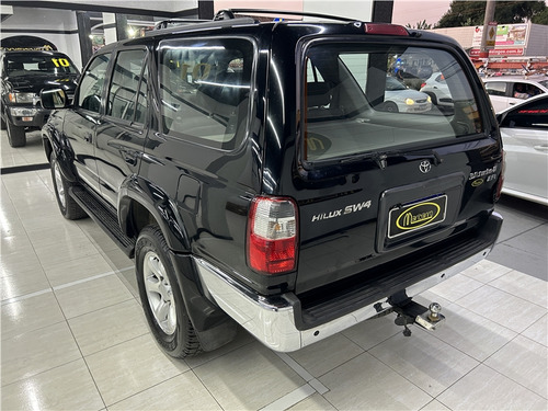 Toyota Hilux SW4 3.0 4X4 8V TURBO DIESEL 4P MANUAL