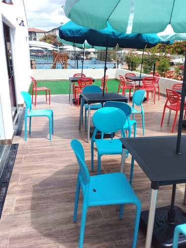 Apartamento Ótimo Investimento, Preço Direto Com O Proprietário. Imóvel Ideal Para Família, E Estudantes Que Residem Na Região E Os Pais Fazerem Um Investimento Para Os Filhos Ficarem Em Segurança.