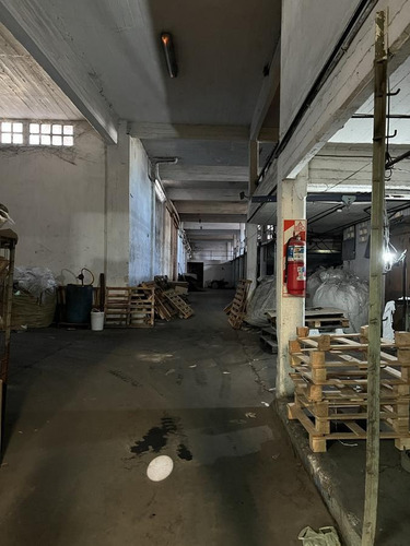 Imagen 8 de 23 de Venta Inmueble Industrial En La Tablada 4300 M2 Cubiertos Con Salida A Tres Calles