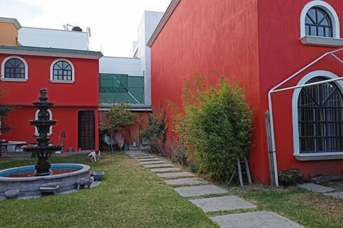 Imagen 2 de 17 de Terreno Bardeado En Real Del Valle, Con Pequeño Departamento Al Fondo.