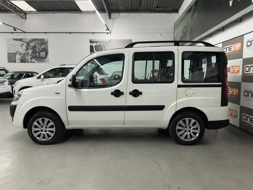 Fiat Doblo 1.8 16v Essence 7l Flex 5p