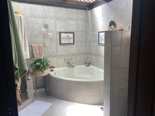 Imagen 14 de 26 de Sse Vende Bella Casa Duplex 230m²-5h+5b+2p+terraza+pozo Agua+vista-la Union