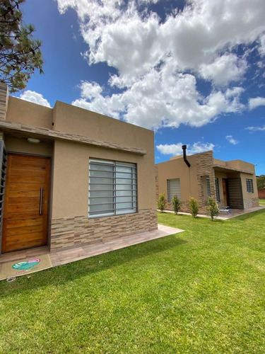 Imagen 12 de 14 de Alquiler Aguas Verdes Duplex 3 Amb Y Casa 2 Amb