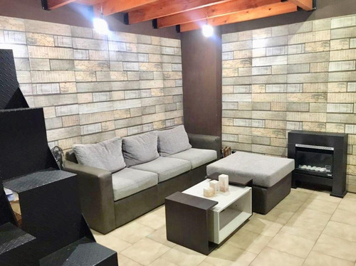 Imagen 6 de 10 de Casa 3 Amb/ En Venta/ Isidro Casanova