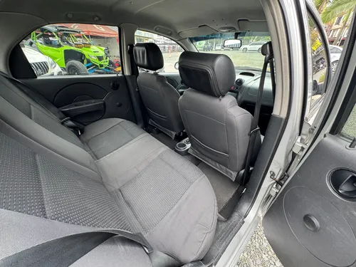 Chevrolet Aveo 1.6 Mt
