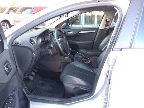 Imagen 12 de 17 de Citroen C4 Lounge 4p 1,6 Hdi 115 Mt Cc
