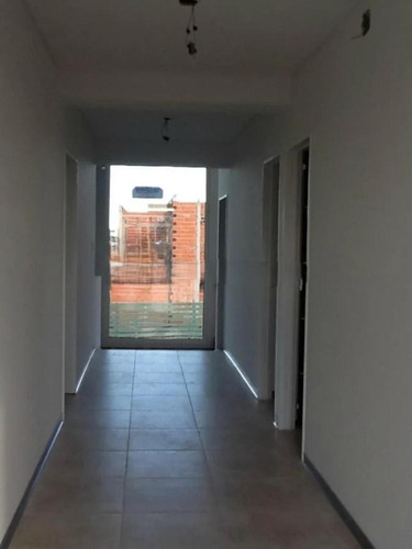 Casa En Venta - 4 Dormitorios 5 Baños - Nordelta