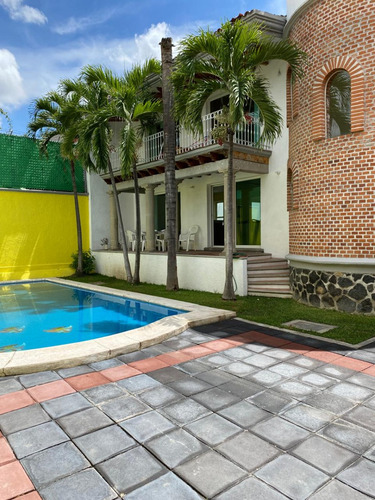 Se Vend Casa En Atlacomulco Jiutepec, Amplia, Iluminada, Disfrutable, Alberca