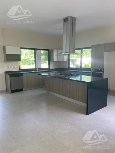 Imagen 6 de 13 de Casa En Renta En Lagos Del Sol Cancun B-alrz6993