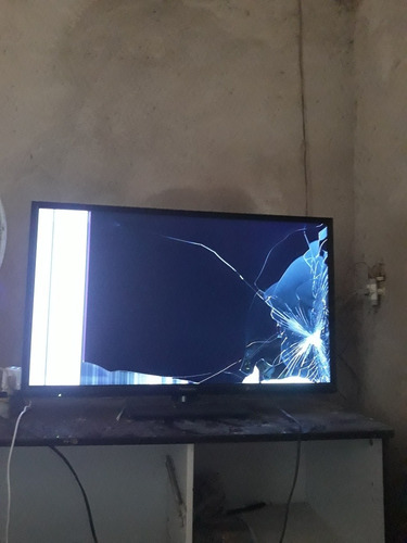 Tv Smart Panasonic 32 Polegadas Lcd Apenas Tela Quebrada 500