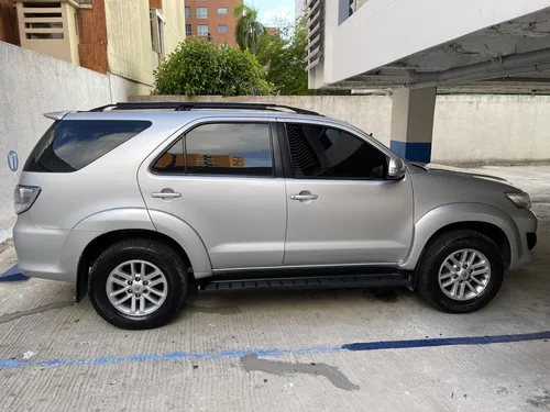 Toyota Fortuner 2.7l 4x2