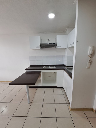Depto 1 Dormitorio En Condominio A Pasos Metro Las Rejas