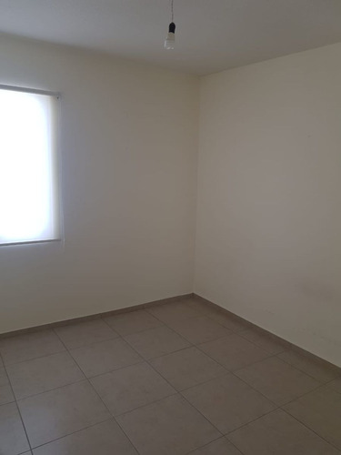 Imagen 17 de 30 de Casa En Renta En El Refugio, Vidara