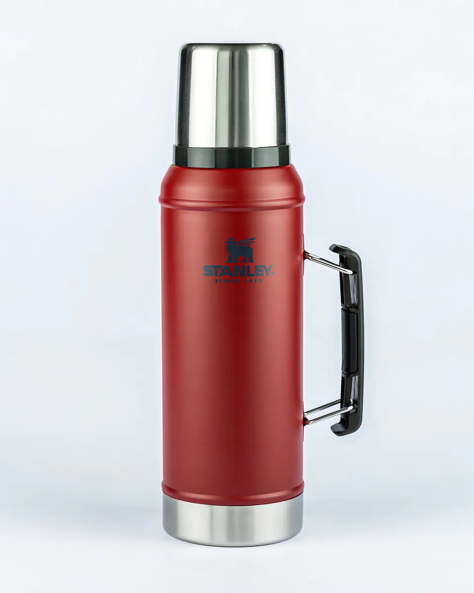 Termo Stanley Classic 950ml Color Rojo Fuego