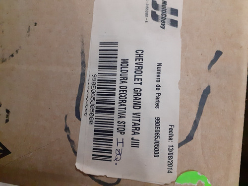 Aplique Grand Vitara J3 Negro Stop Izquierdo Original