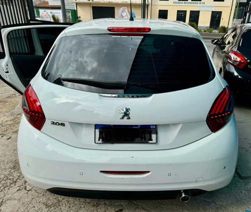 Peugeot 208 1.6 Allure Tiptronic
