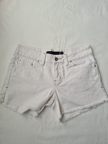 Short Blanco Uma No Ginebra Rapsodia Chebar Zara Levi's Gap