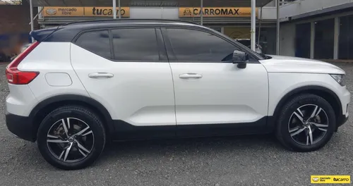 Camioneta Volvo Xc40 2.0 T4 R-design