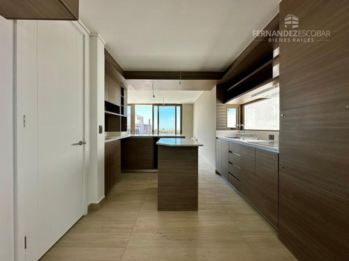 Concon - Vende Casa 3 Pisos 4d 4b 2e - Pinares De Montemar