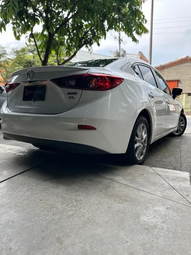 Mazda 3 2.0 Touring At