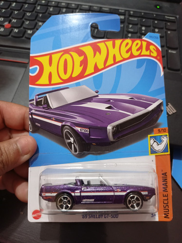 Hot Wheels 2023 69 Shelby Gt-500 Violeta. 1