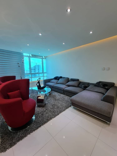 Imagen 9 de 30 de Penthouse Torre Colon - Altavista, Puerto Ordaz
