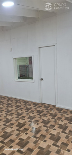 Casa Y Local En Arriendo De . En Talcahuano