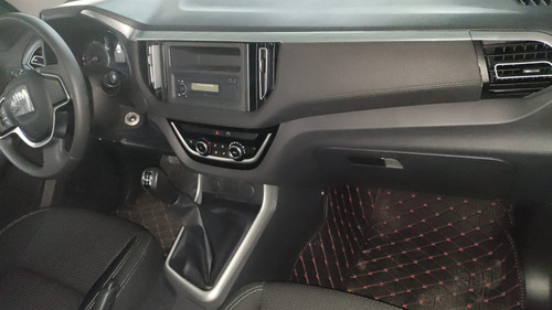 JIM Re-Max Clasica 2.4T Confort 4X2 Mt