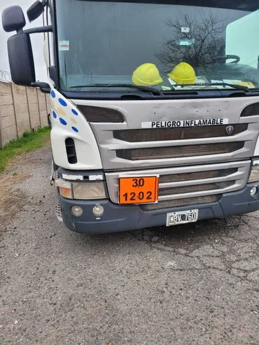 Scania P340 A6x2 - Tractor C/ Dormitorio -