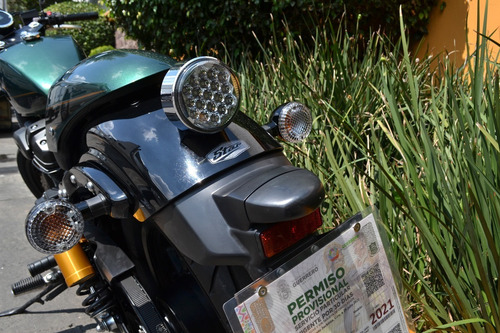 Imagen 9 de 15 de Impecable Yamaha Bolt 950 Muy Llamativa Poco Uso Como Nueva
