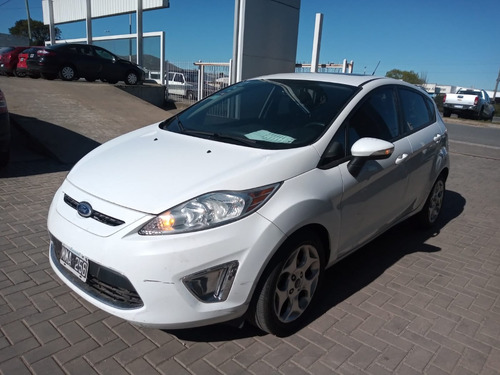 Ford Fiesta Kinetic Design 1.6 Design Titanium 2013