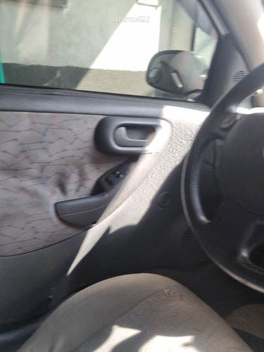 Chevrolet Corsa 1.8 Maxx Flex Power 5p