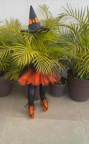 Imagen 7 de 10 de Halloween Piernas De Bruja Con Vestido Adorno Para Jardin