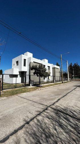 Duplex - Dos Dormitorios - Barrio Residencial San José