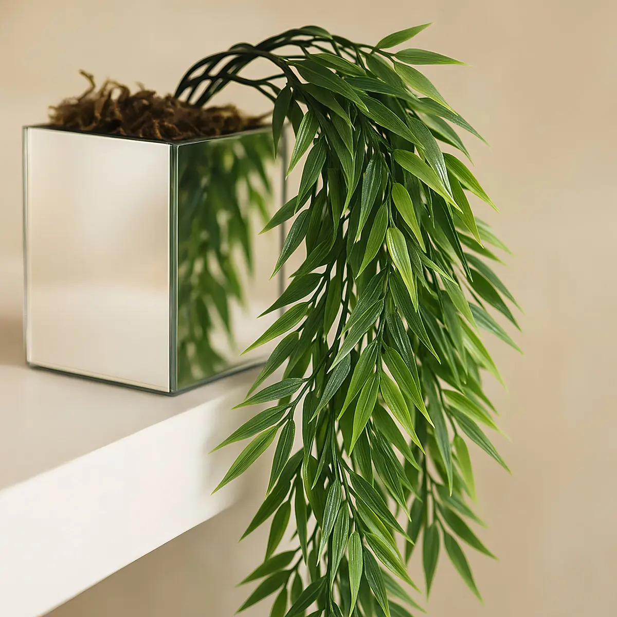Planta Pendente Artificial Bambu Com Vaso Quadrado Espelhado