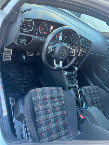 Imagen 17 de 20 de Volkswagen Golf 2018 2.0 Gti Tsi App Connect