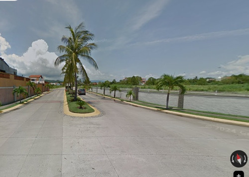 Casa Ubicada En Colonia Flamingo, Bahía De Banderas Nayarit. Con 3 Recamaras Y 308m2. A Unos Minutos De Playa Bucerías.
