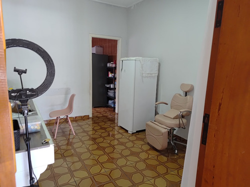 Casa Com Edicula A Venda Ótima Oportunidade Para Investir