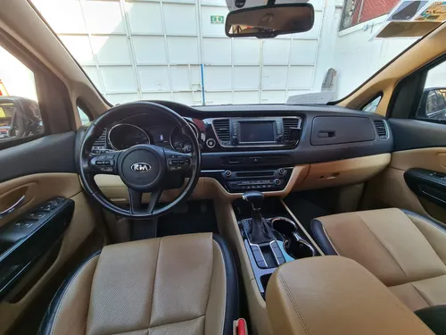 Kia Sedona 3.3 V6 Ex Pack At