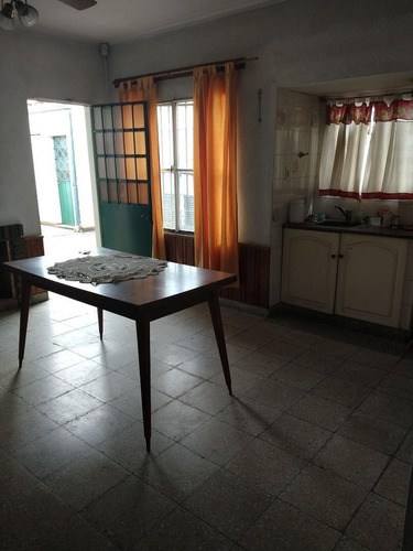 Imagen 14 de 27 de Venta Casa 2 Dormitorios, Garage Y Patio En Tolosa 530 Y 117