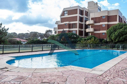 Imagen 26 de 30 de Departamento 3 Ambientes Pinamar Frente Al Mar.