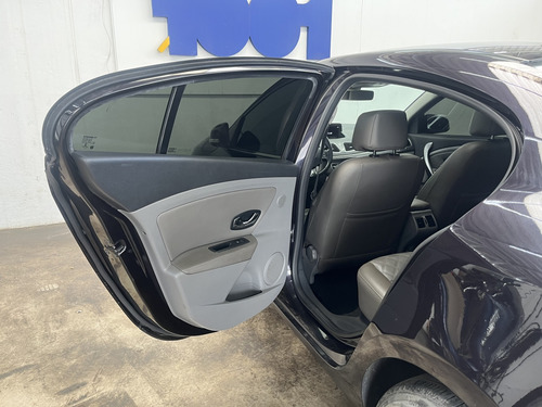 Renault Fluence 2.0 PRIVILÉGE 16V FLEX 4P AUTOMÁTICO