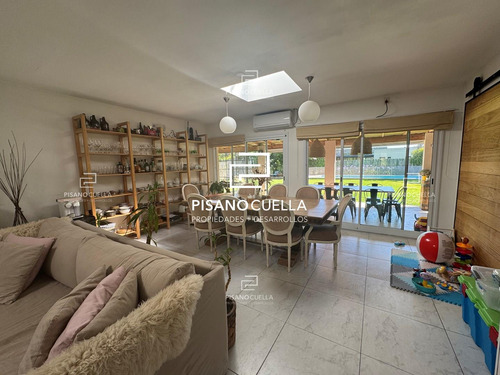 Casa En Venta En Santa Teresa, Villanueva, Tigre