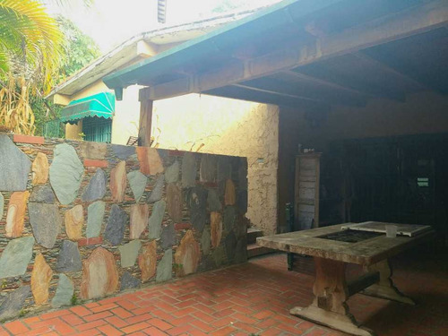 Imagen 7 de 20 de Se Vende Casa 400m2 4h+s/5b/2p Cumbres De Curumo 9718