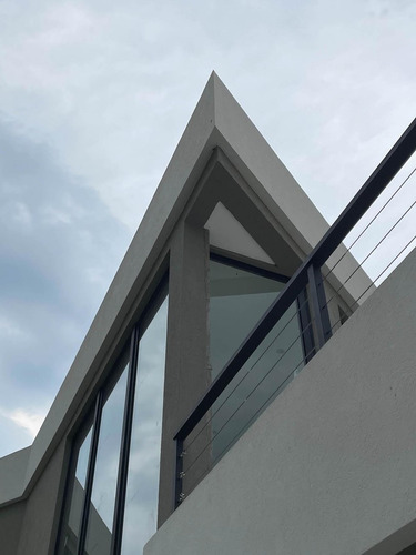 Casa En Venta | 3 Dorm | Area 11 | Barrio San Sebastian | Escobar