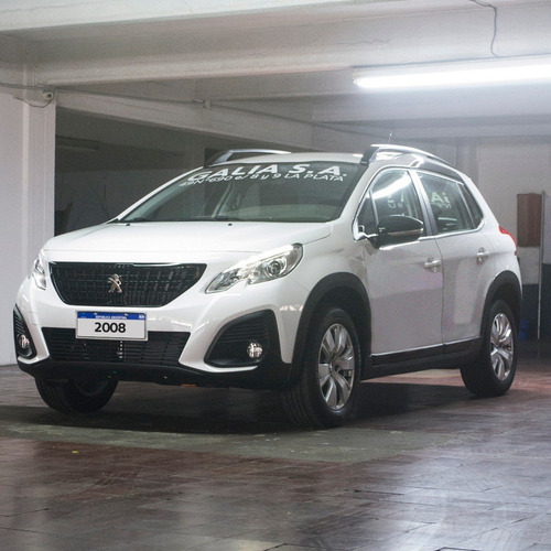 Peugeot 2008 Allure 1.6 | Nafta 115cv | 0km 2020