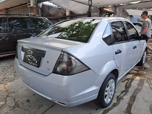 Imagen 4 de 20 de Ford Fiesta Max 1.6 Ambiente Plus Con Gnc