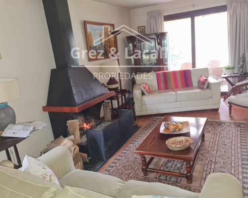 Se Arrienda Increíble Casa En Sector Av. España, Curicó.