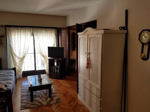 Imagen 6 de 15 de Departamento De Una Ambiente Y Medio. Amoblado.