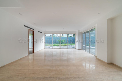 Apartamento En Venta Los Palos Grandes Mls #23-27462